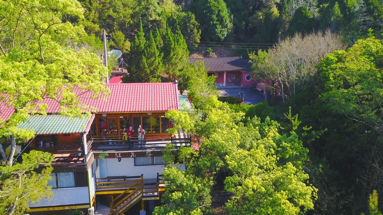 Hong Wa Cuo南投埔里紅瓦厝山居民宿 ภายนอก รูปภาพ